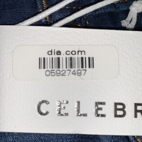 NWT Womens Bootcut Jeans - Picture 3 of 3